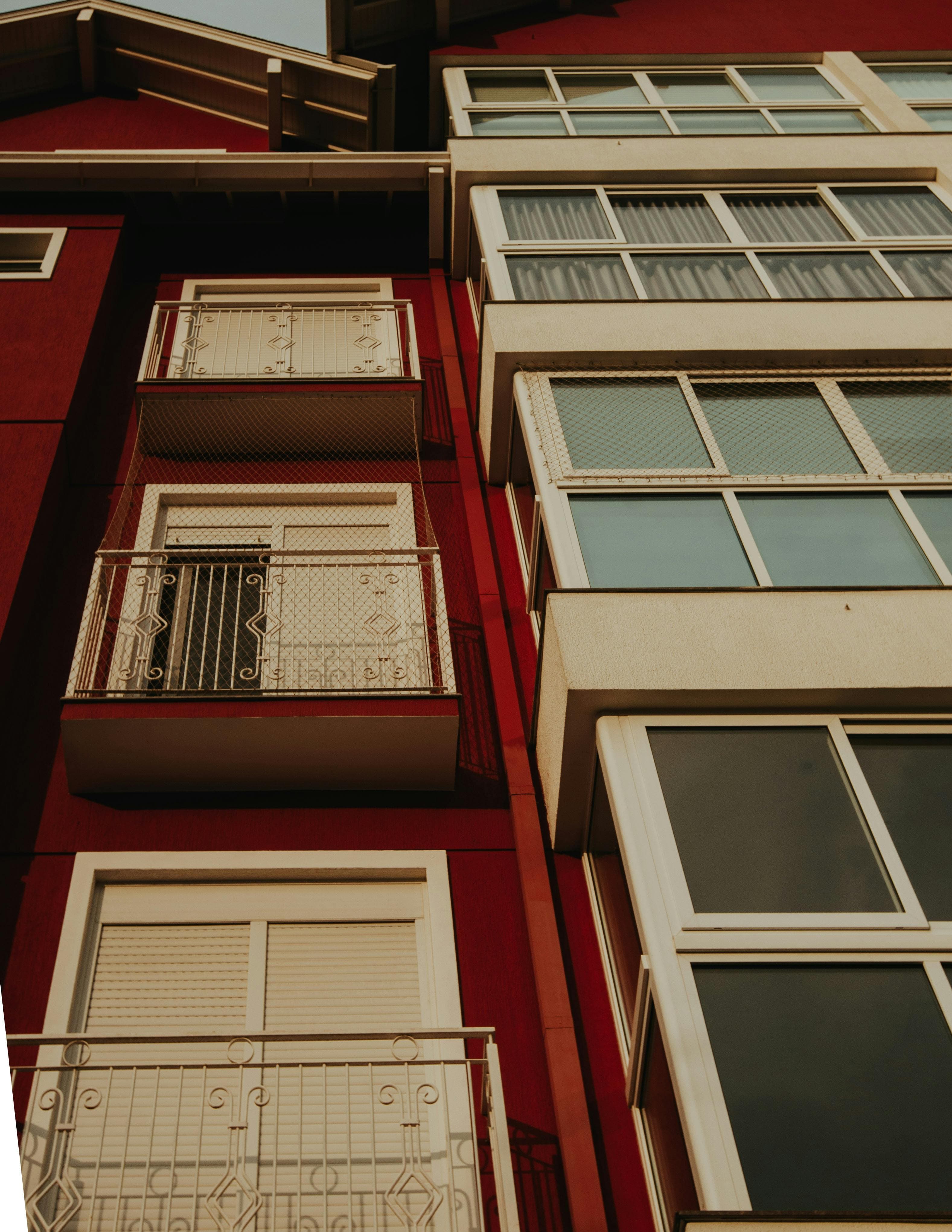 Dee Divine Groups Architecture